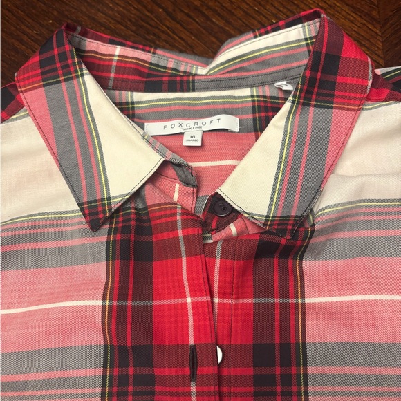 Foxcroft Women’s Wrinkle Free Red and White Plaid Button-Up Shirt - Picture 2 of 6